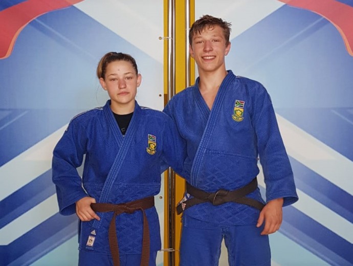 Judo twins