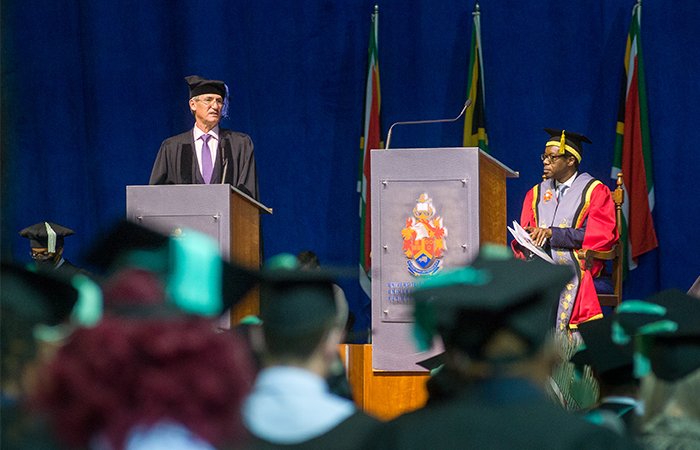 Chief Executive Officer (CEO) of Gold Fields at a UP School of Engineering graduation ceremony, where he was presented with the University of Pretoria’s Chancellor’s Medal, and UP Vice-Chancellor Professor Tawana Kupe.