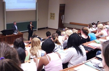 Prof Sweetow lectures to students and professionals